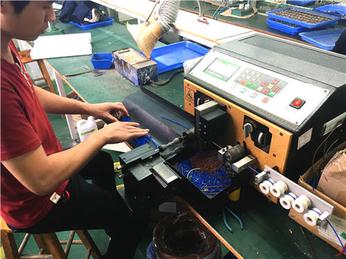 自動撥線機(jī) 